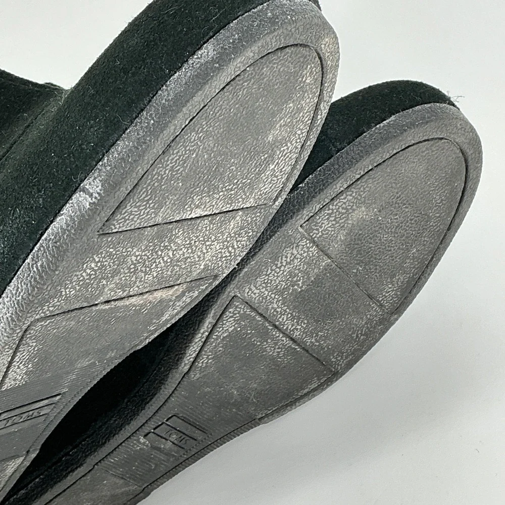 TOMS Size 9 Black Suede Wedge Ankle‎ Booties Round Toe Pull On Boots Leila